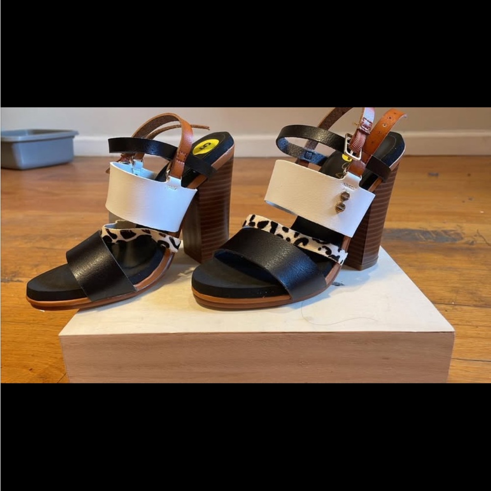 New Chunky Block Animal Print Multiple contrasting straps Heel Sandals